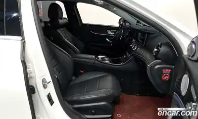 Mercedes-Benz E-Class 2018 2.0 гидро в Москве № 195178, миниатюра 11