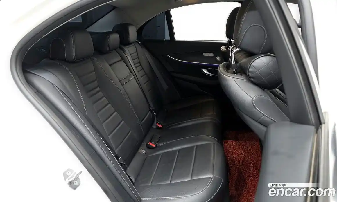 Mercedes-Benz E-Class 2018 2.0 гидро в Москве № 195178, фото 12