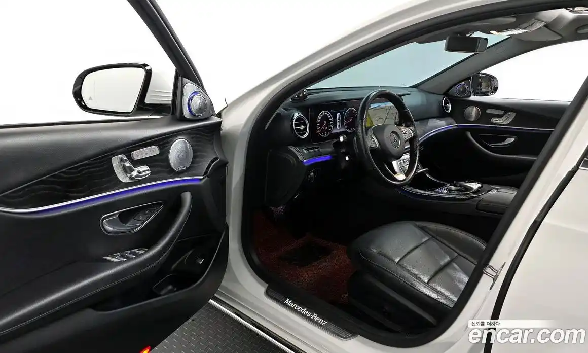 Mercedes-Benz E-Class 2018 2.0 гидро в Москве № 195178, фото 10