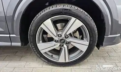 Audi Q2 2023 2.0 гидро в Москве № 196034, миниатюра 5