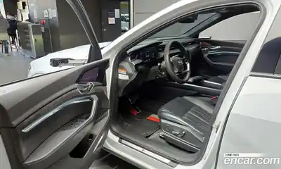 Audi e-tron 2021 0.2 гидро в Москве № 196404, миниатюра 11