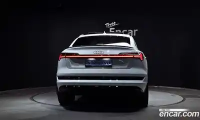 Audi e-tron 2021 0.2 гидро в Москве № 196404, миниатюра 4