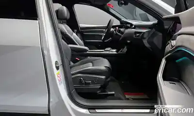 Audi e-tron 2021 0.2 гидро в Москве № 196404, миниатюра 10