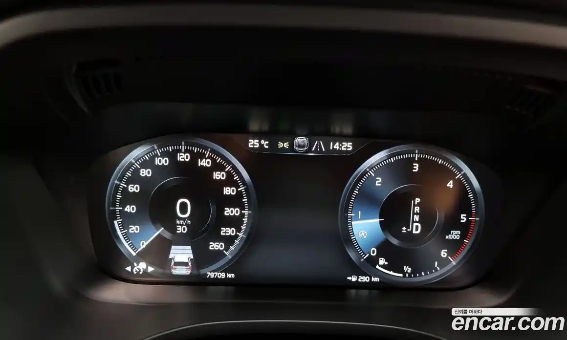 Volvo XC60 2019 2.0 гидро в Москве № 197034, фото 8