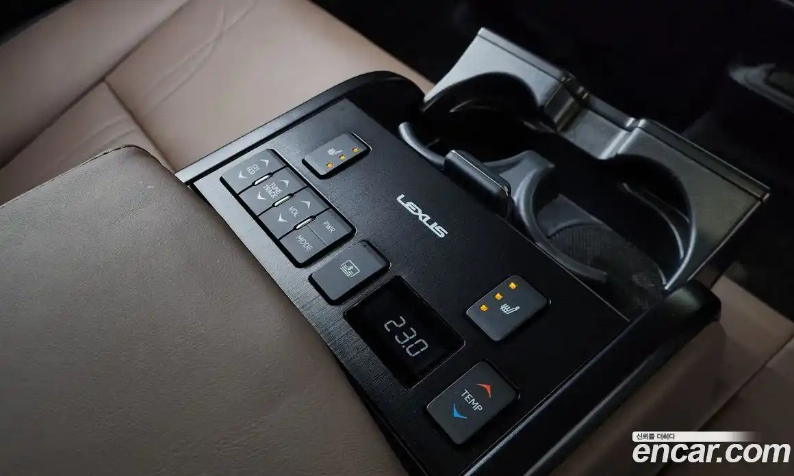 Lexus ES 2023 2.5 гидро в Москве № 198828, фото 19