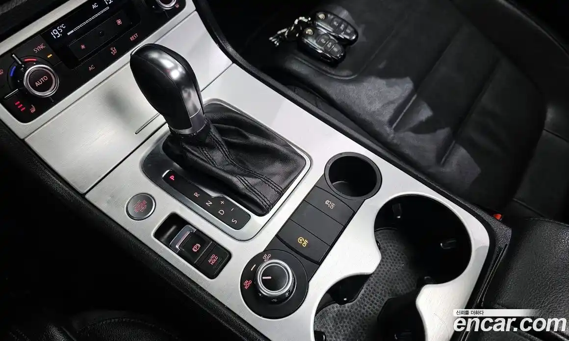 Volkswagen Touareg 2012 3.0 гидро в Москве № 199210, фото 9