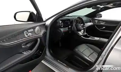 Mercedes-Benz E-Class 2023 2.0 гидро в Москве № 200381, миниатюра 10