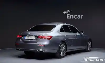 Mercedes-Benz E-Class 2022 2.0 гидро, миниатюра 2
