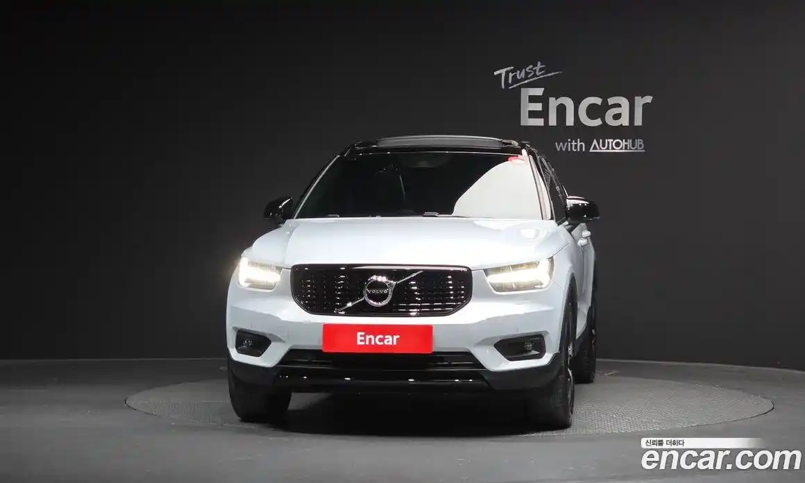 Volvo XC40 2021 2.0 гидро в Москве № 212802, фото 3