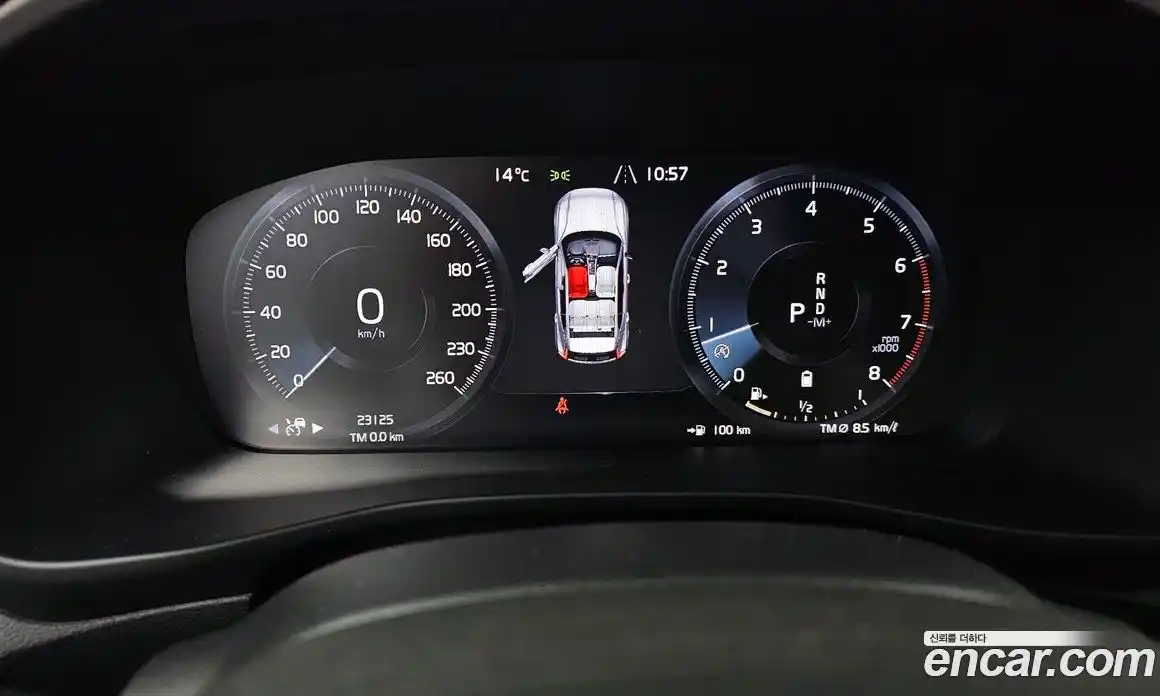 Volvo XC40 2021 2.0 гидро в Москве № 212802, фото 8