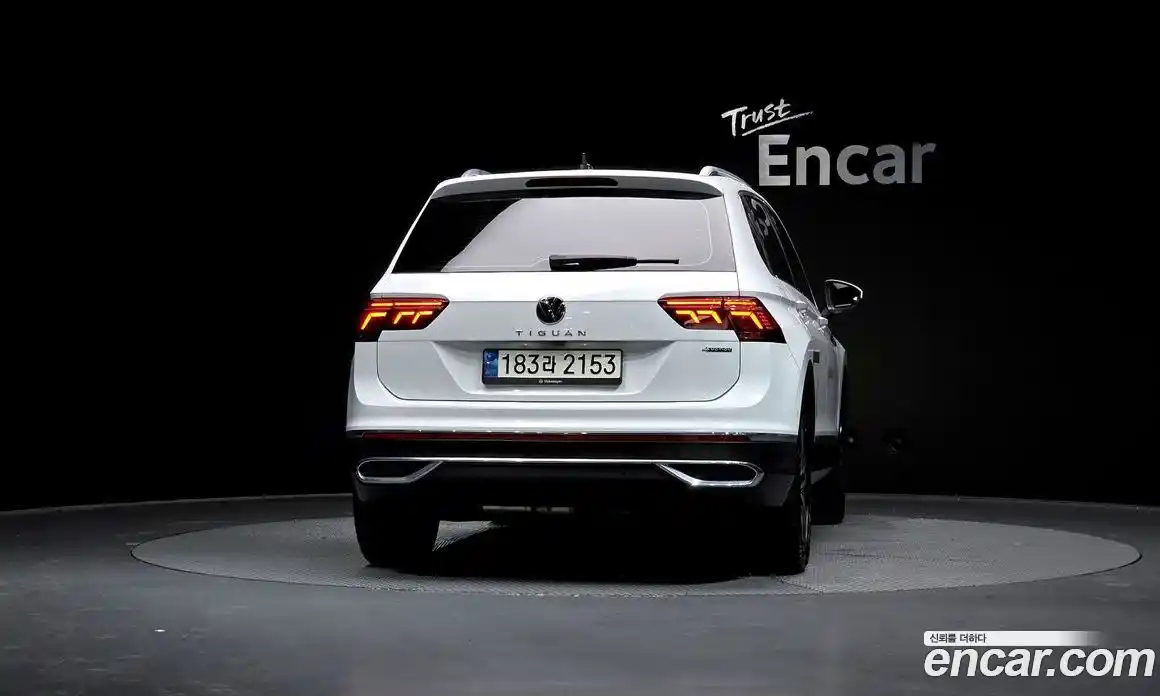 Volkswagen Tiguan 2021 2.0 гидро в Москве № 215271, фото 4