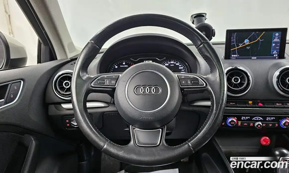 Audi A3 2015 2.0 гидро в Москве № 229395, фото 13