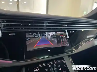 Audi Q8 2025 3.0 гидро в Москве № 230230, миниатюра 12