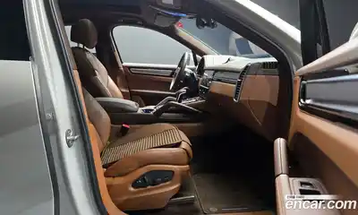 Porsche Cayenne 2023 3.0 гидро в Москве № 230957, миниатюра 10