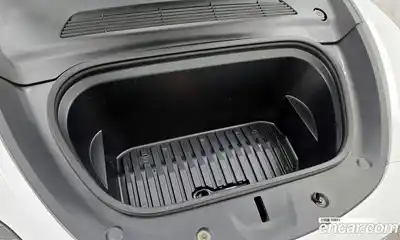 Tesla Model Y 2023 0.2 гидро в Москве № 231688, миниатюра 6