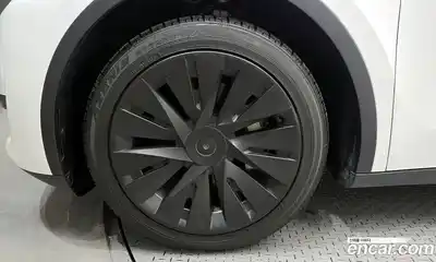 Tesla Model Y 2023 0.2 гидро в Москве № 231788, миниатюра 5