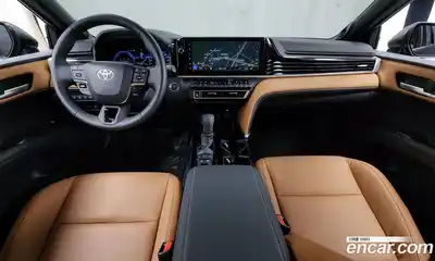 Toyota Camry 2025 2.5 гидро в Москве № 232811, миниатюра 7