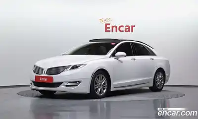 Lincoln MKZ, 2015