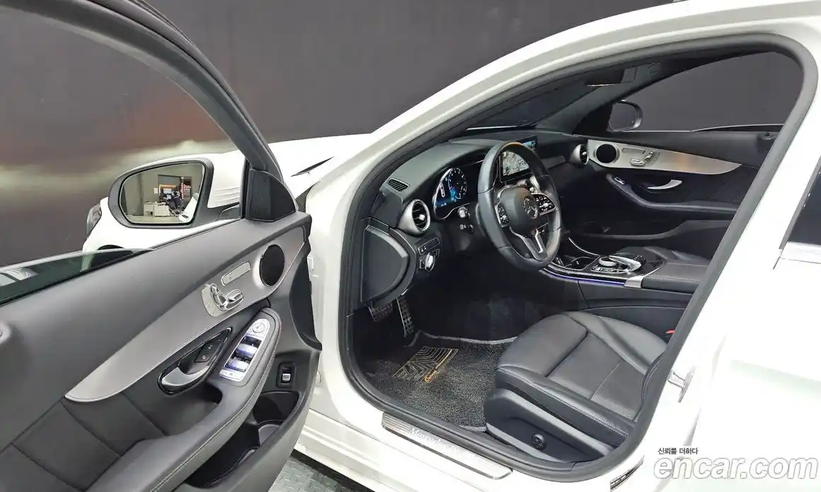 Mercedes-Benz C-Class 2021 2.0 гидро в Москве № 239947, фото 10