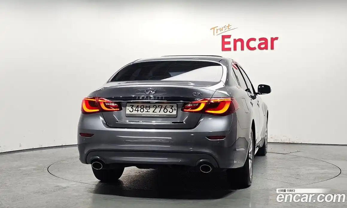 Infiniti Q70 2017 3.7 гидро в Москве № 246495, фото 4