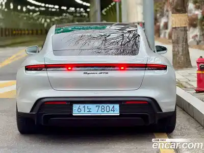 Porsche Taycan 2022 гидро в Москве № 251476, миниатюра 7