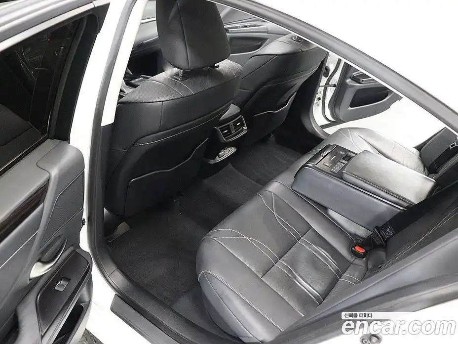 Lexus ES 2021 2.5 вариатор в Москве № 254379, фото 16