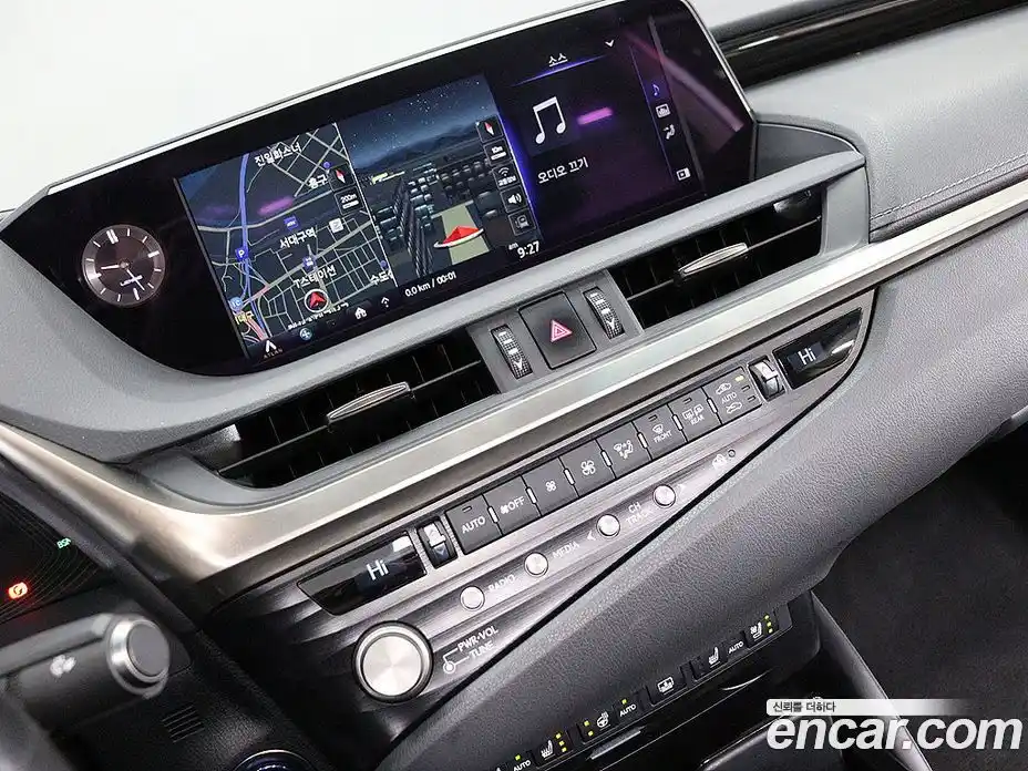 Lexus ES 2021 2.5 вариатор в Москве № 254379, фото 6