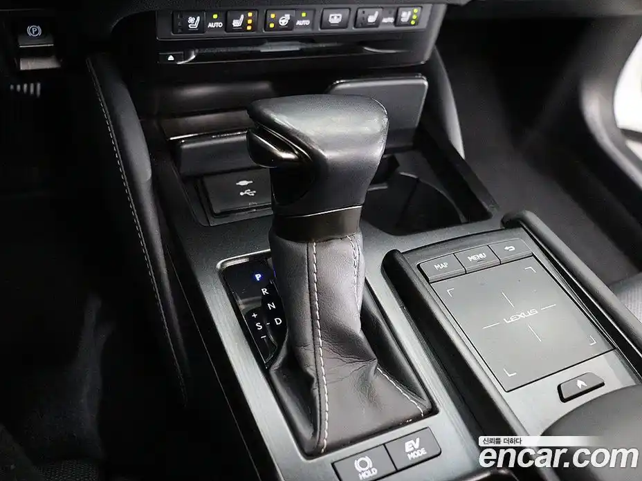 Lexus ES 2021 2.5 вариатор в Москве № 254379, фото 7