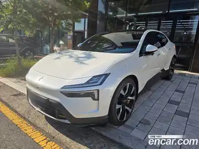 Polestar Polestar 4, 2025