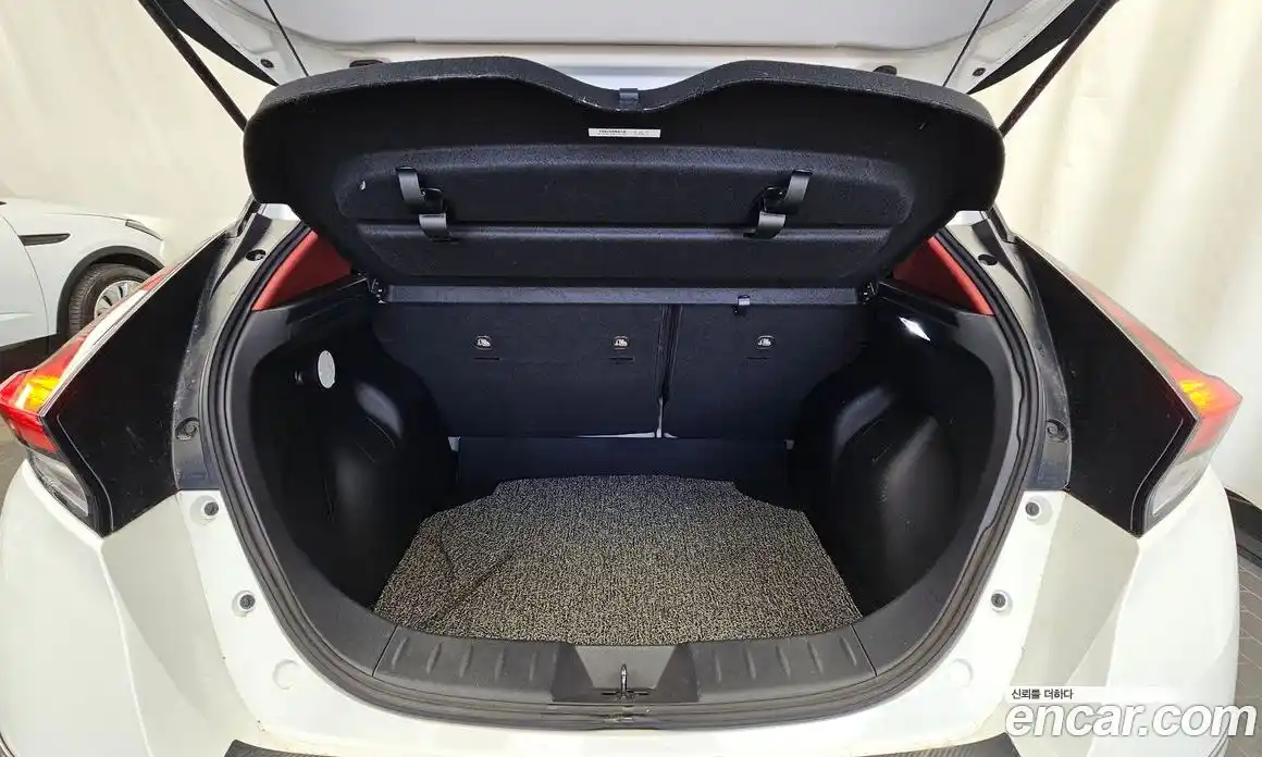 Nissan Leaf 2019 0.1 гидро в Москве № 284986, фото 20