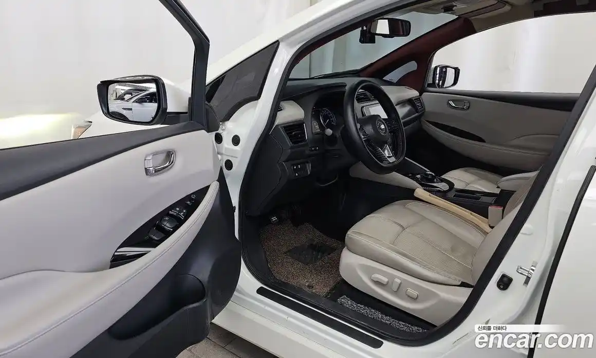 Nissan Leaf 2019 0.1 гидро в Москве № 284986, фото 10