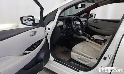 Nissan Leaf 2019 0.1 гидро в Москве № 284986, миниатюра 10