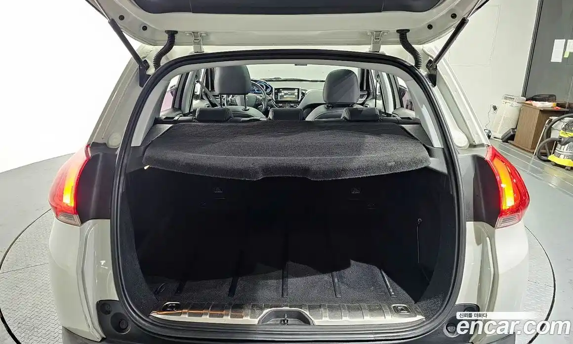 Peugeot 2008 2015 1.6 гидро в Москве № 336236, фото 20