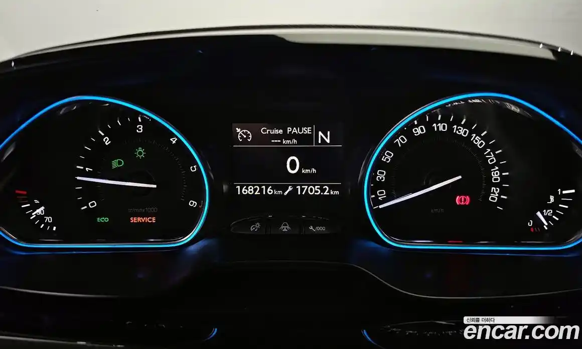 Peugeot 2008 2015 1.6 гидро в Москве № 336236, фото 8