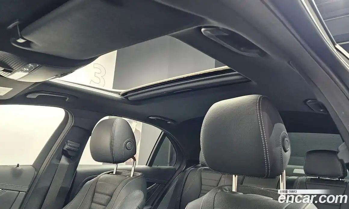 Mercedes-Benz E-Class 2023 2.0 гидро, фото 19