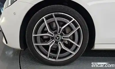 Mercedes-Benz E-Class 2023 2.0 гидро, миниатюра 5