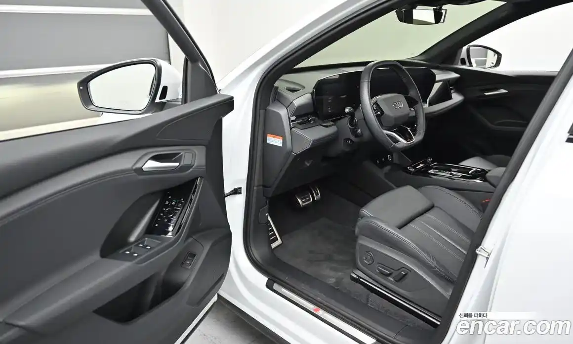 Audi Q6 e-tron 2025 1.0 гидро в Москве № 343908, фото 11