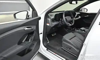 Audi Q6 e-tron 2025 1.0 гидро в Москве № 343908, миниатюра 11