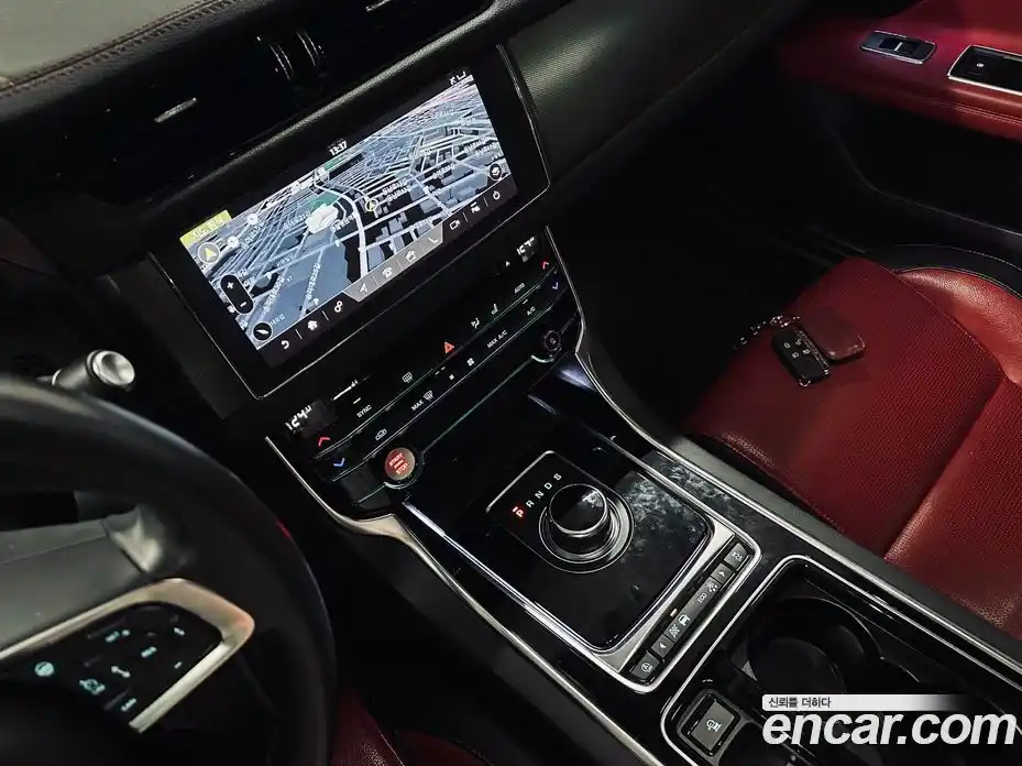 Jaguar XF 2020 2.0 гидро в Москве № 386451, фото 6
