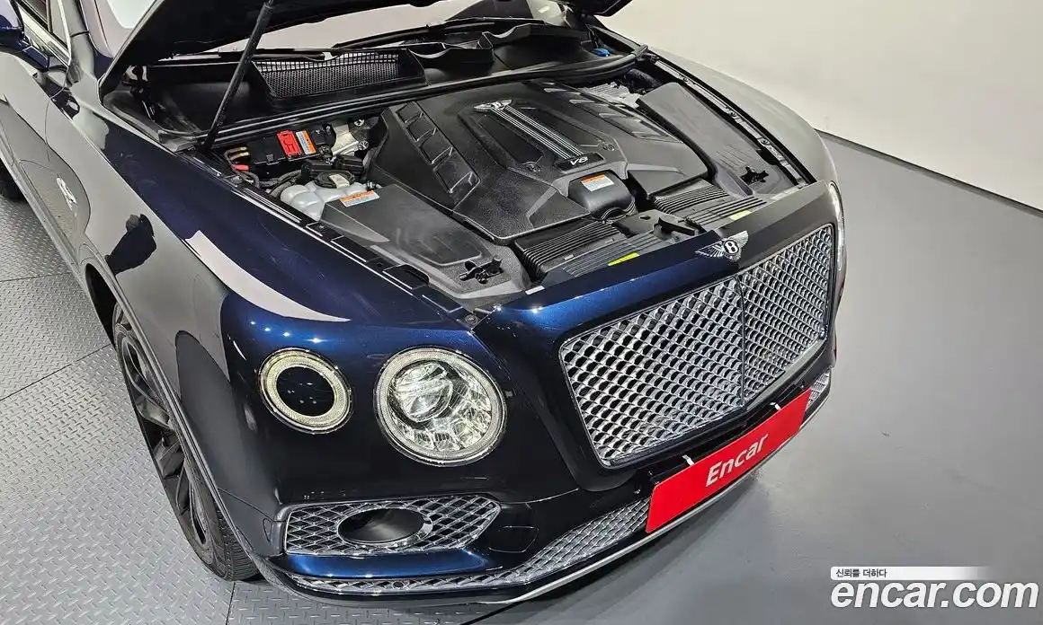 Bentley Bentayga 2020 4.0 гидро в Москве № 387174, фото 6