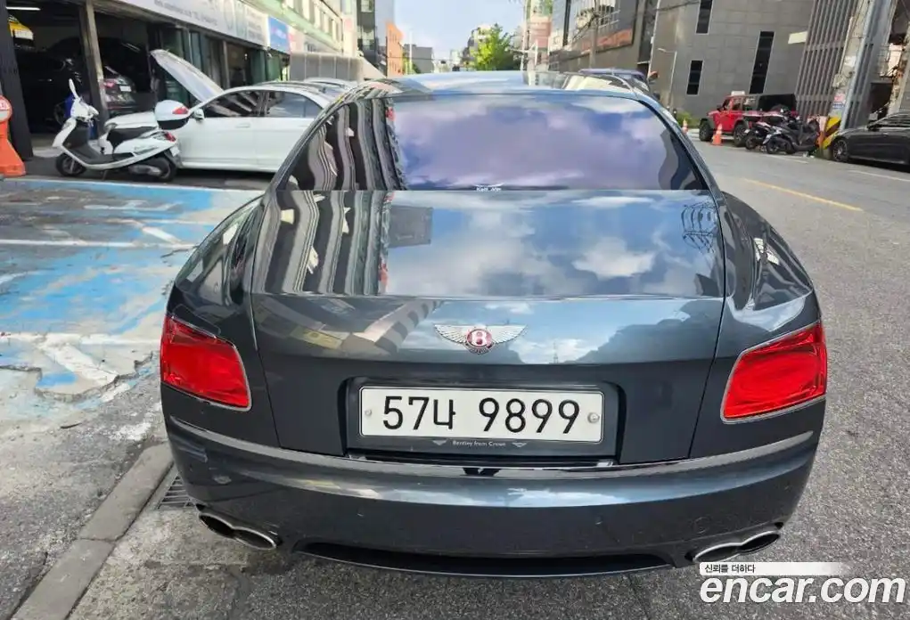 Bentley Flying Spur 2018 4.0 гидро в Москве № 387295, фото 4