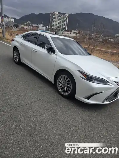Lexus ES 2025 2.5 гидро в Москве № 398712, миниатюра 3