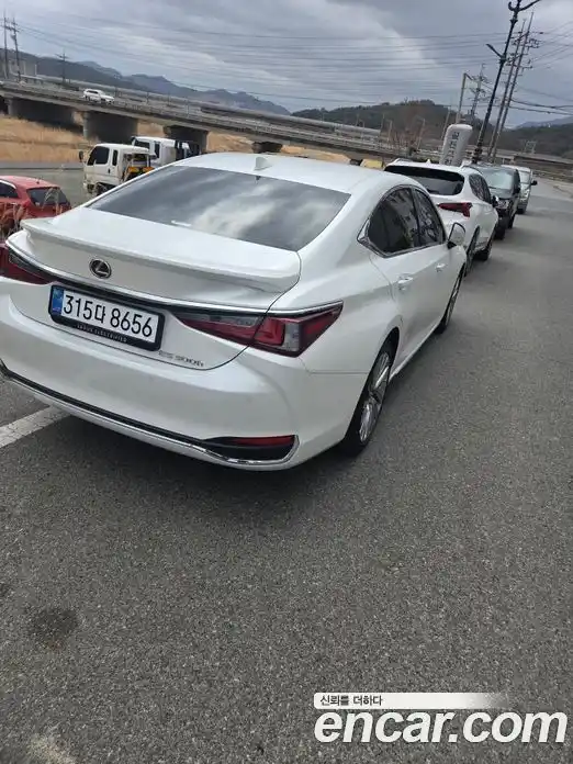 Lexus ES 2025 2.5 гидро в Москве № 398712, фото 4
