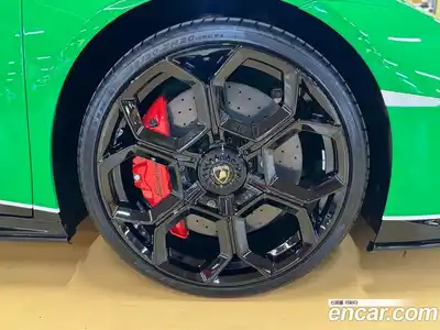 Lamborghini Huracan 2023 5.2 гидро в Москве № 406299, миниатюра 5