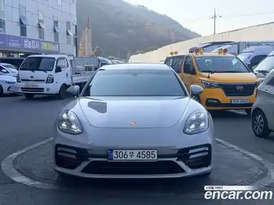 Porsche Panamera, 2021