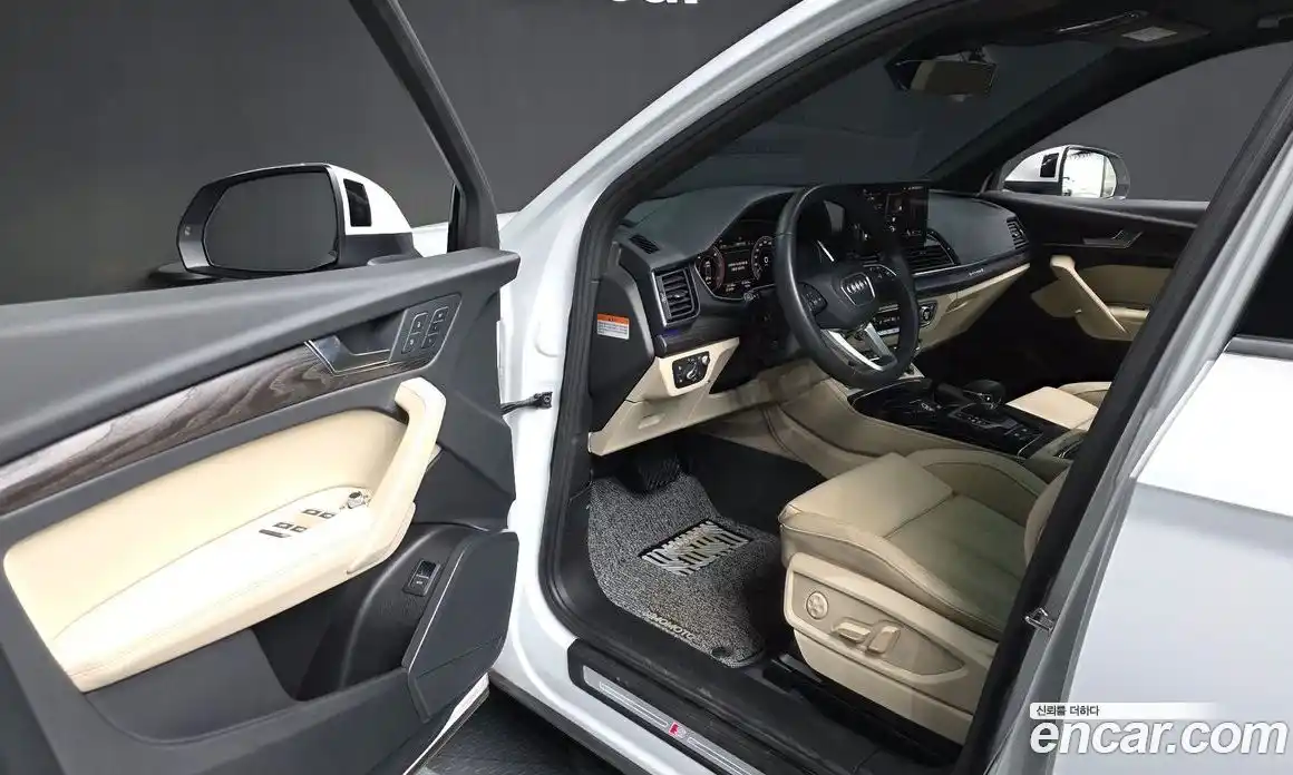 Audi Q5 2023 2.0 гидро в Москве № 468620, фото 10