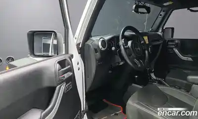 Jeep Wrangler 2014 2.8 гидро в Москве № 472859, миниатюра 11