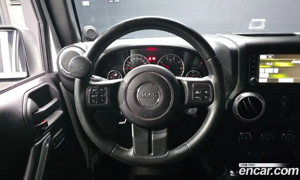 Jeep Wrangler 2014 2.8 гидро в Москве № 472859, фото 13