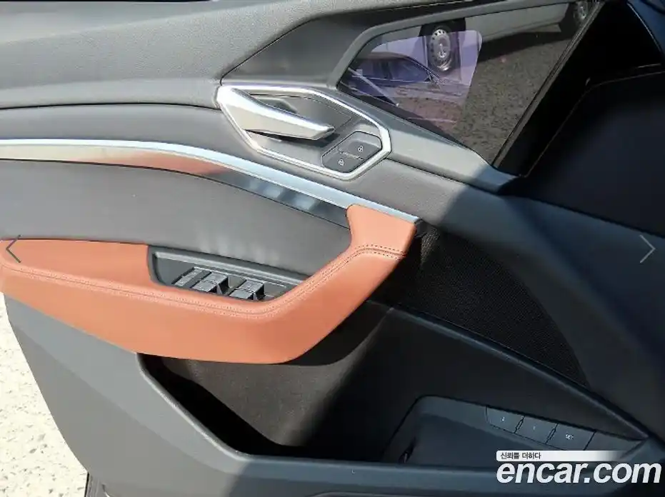 Audi e-tron 2021 гидро в Москве № 497347, фото 12