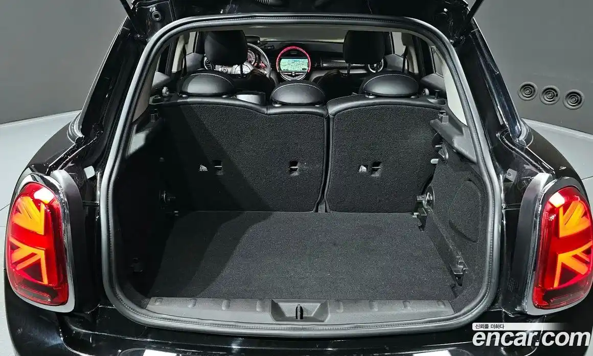 Mini Cooper 2017 2.0 гидро в Москве № 499137, фото 20